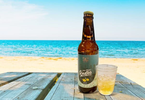 亞歆海邊啤酒